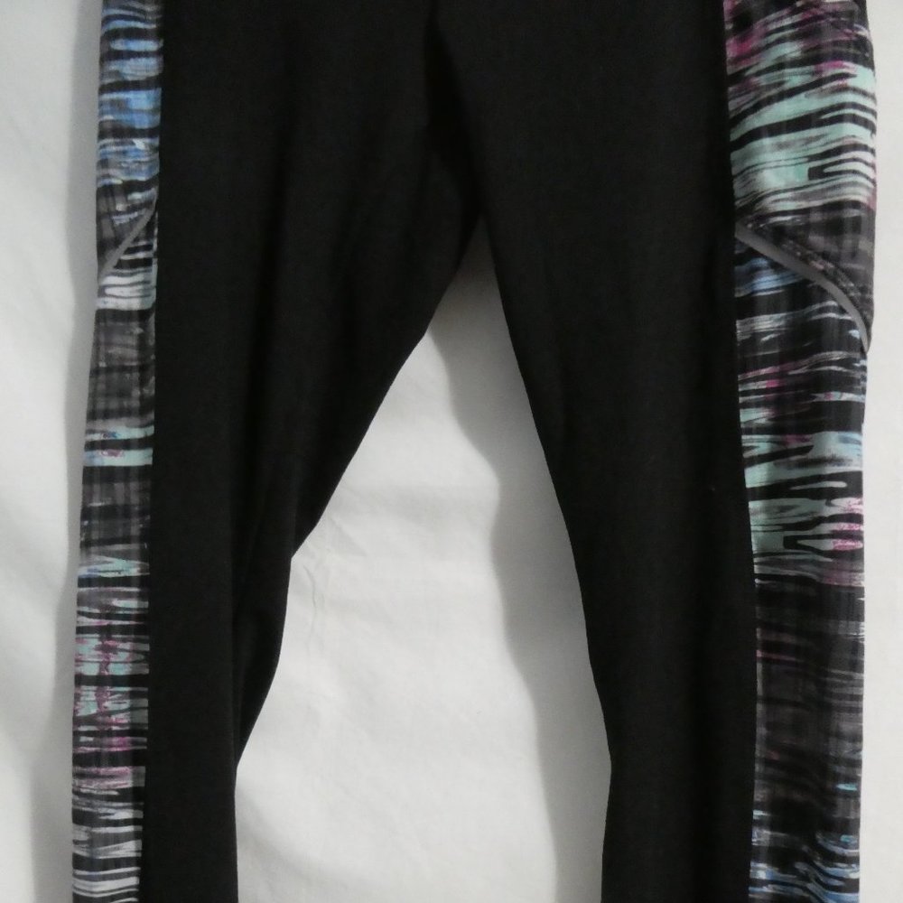 Black leggings, size small, side design, GUC - Picture 4 of 15
